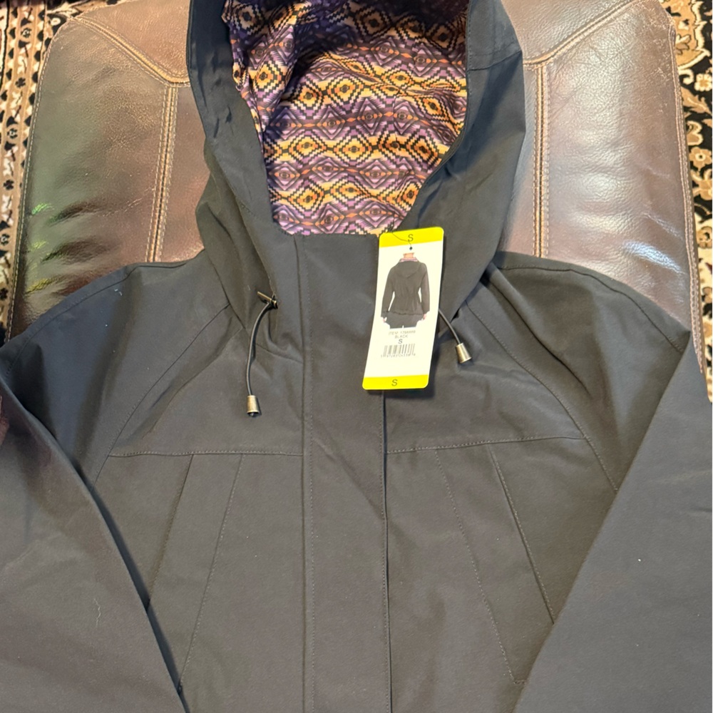 Pendleton rain jacket - Picture 7 of 10